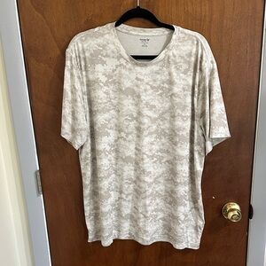 Old Navy Men's Beige Camo Short Sleeve Tee